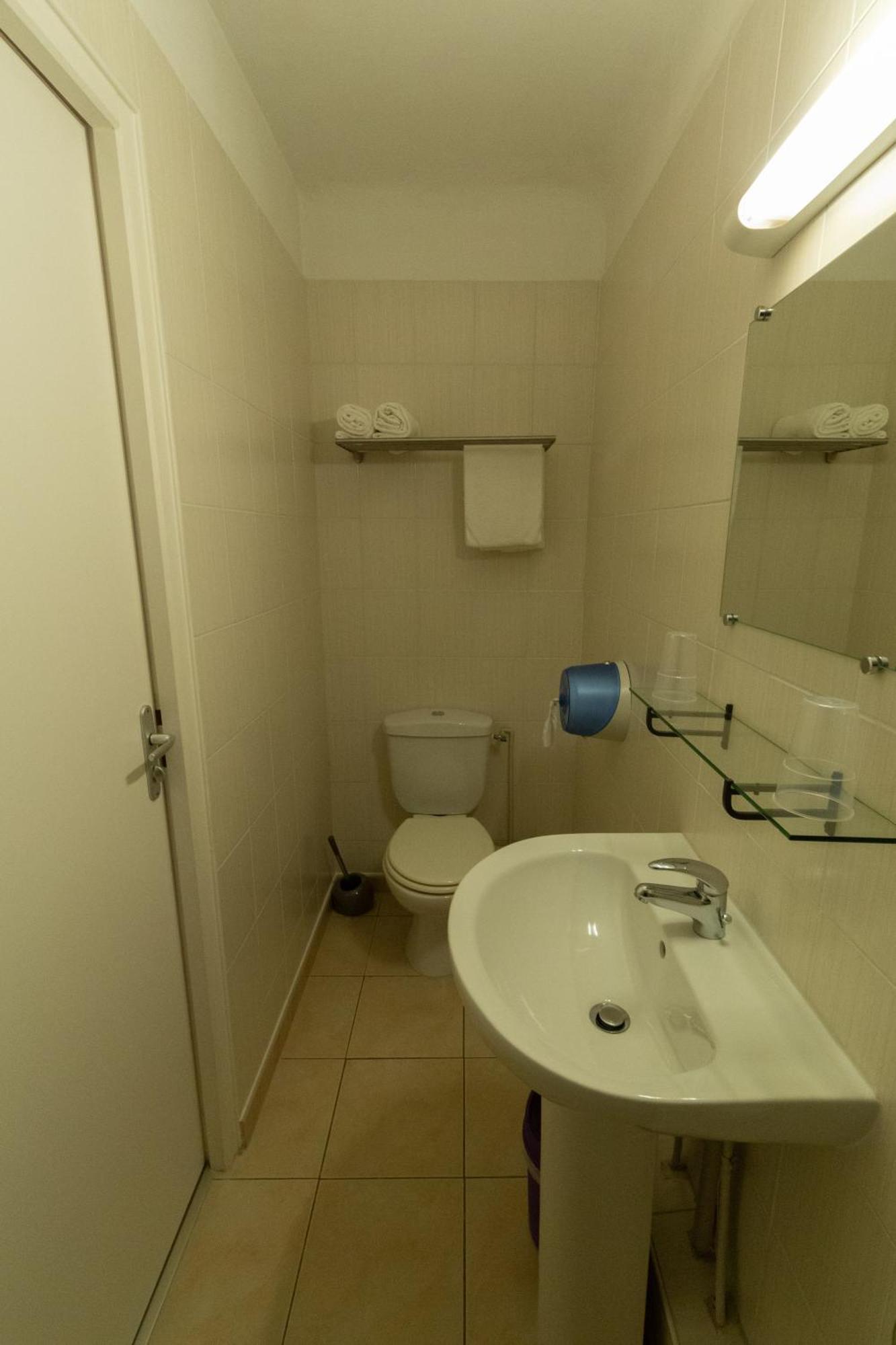 Hotel La Barguelonne Montcuq Екстериор снимка