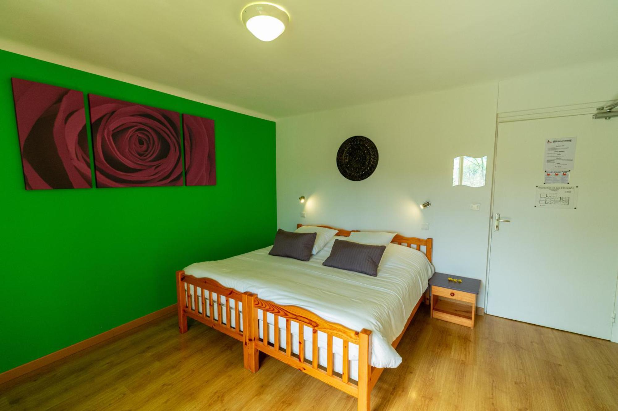 Hotel La Barguelonne Montcuq Екстериор снимка
