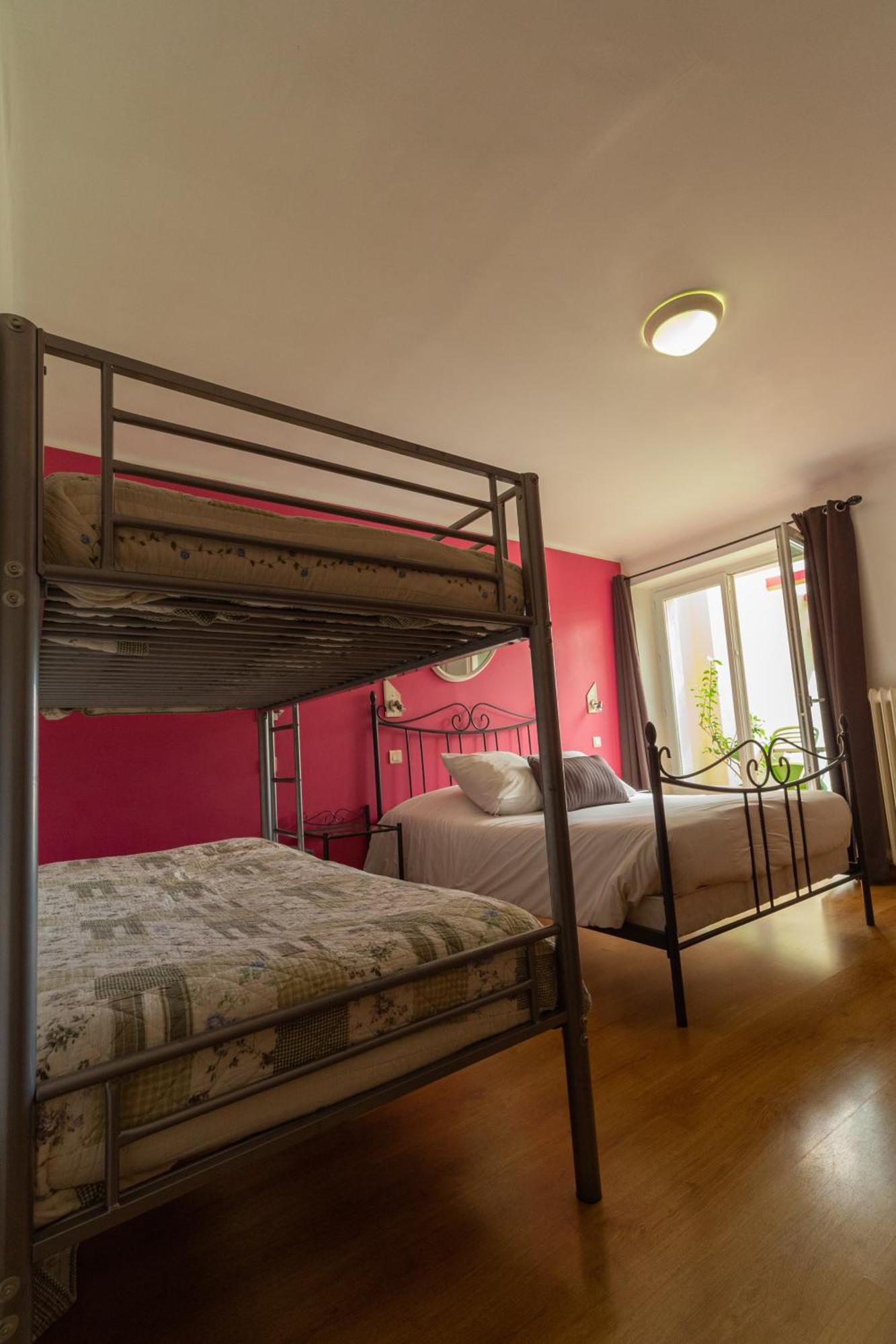 Hotel La Barguelonne Montcuq Екстериор снимка