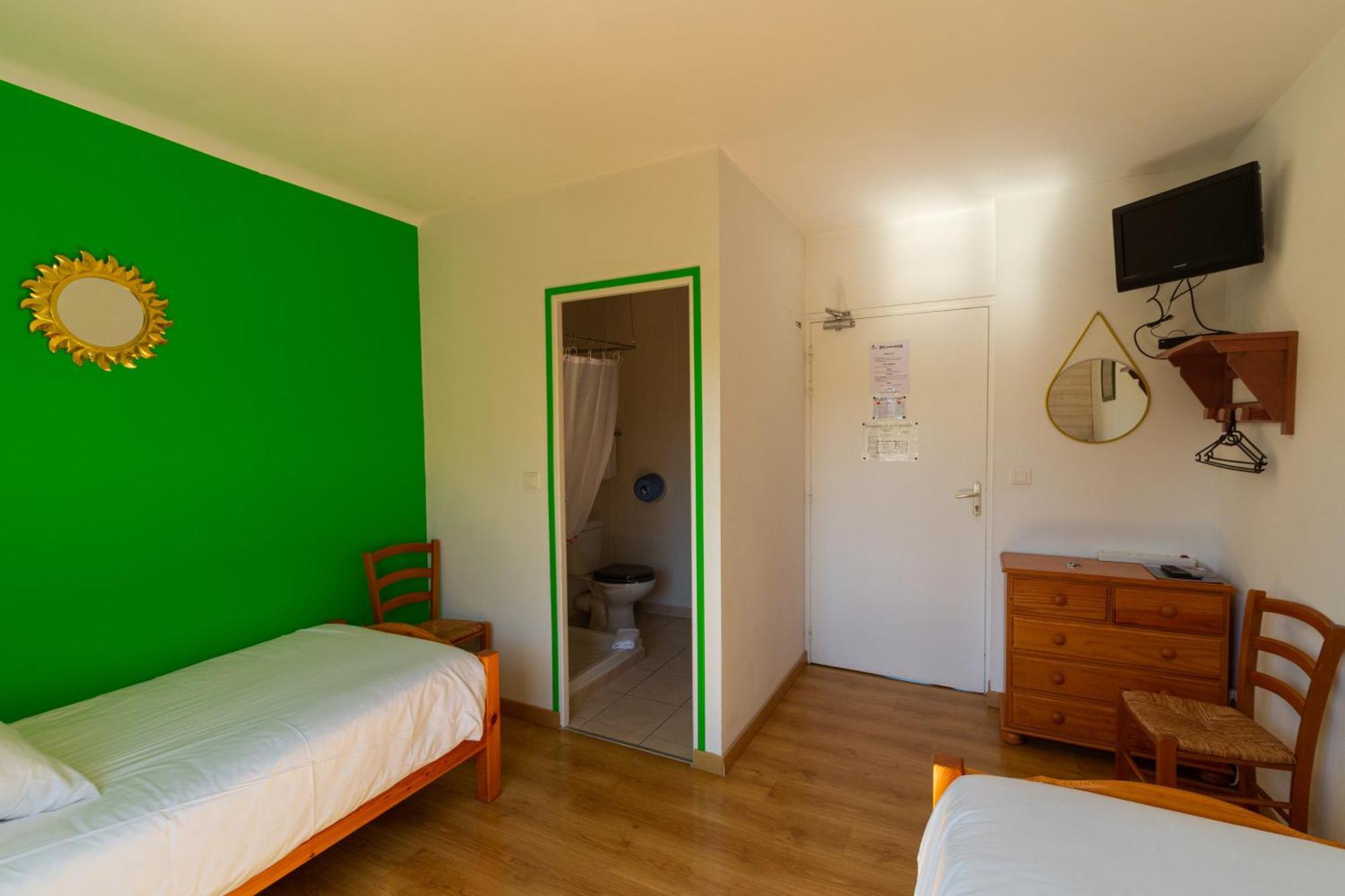 Hotel La Barguelonne Montcuq Екстериор снимка